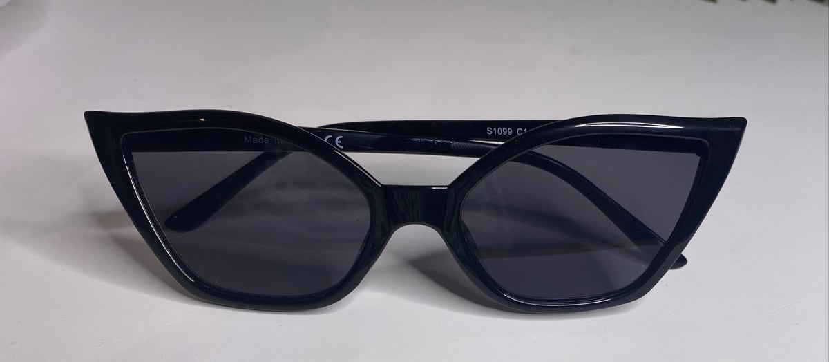 Image of Shades style 4