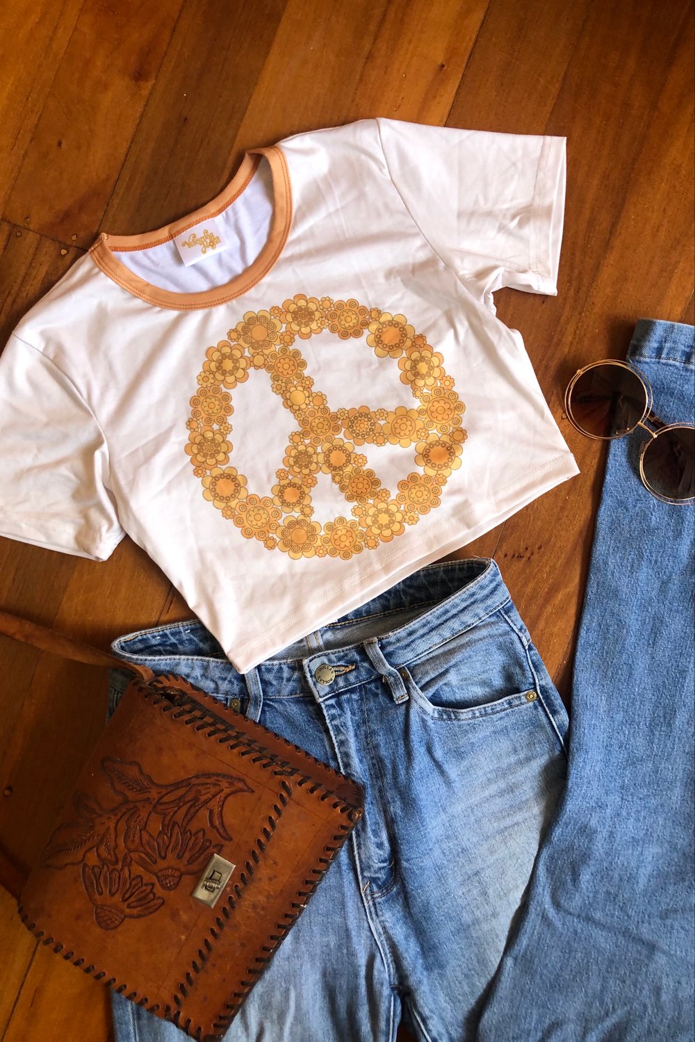 Crop T -Flower peace size S and L ready to ship