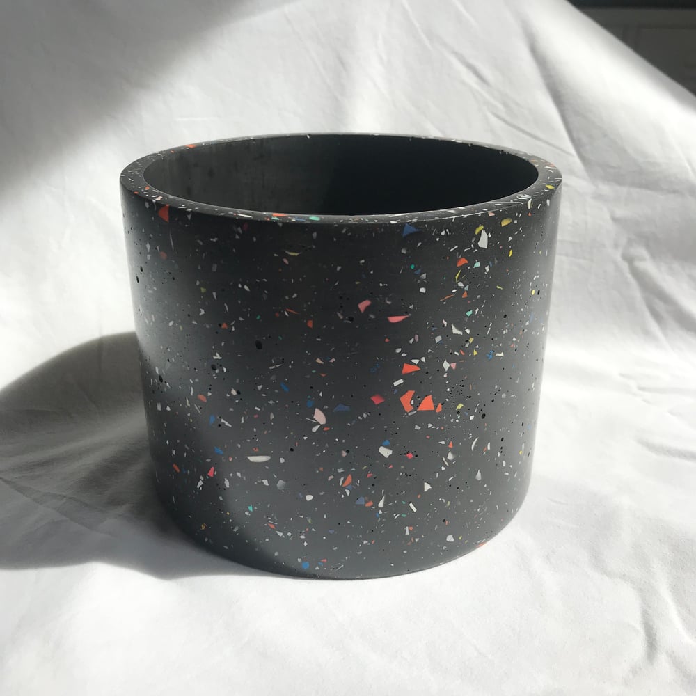 Image of Large Terrazzo Zero Waste Round Planters