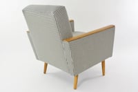 Image 3 of Fauteuil Cube pieds de poule 