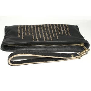 Image of 'Kingsland' Wrist-strap Purse