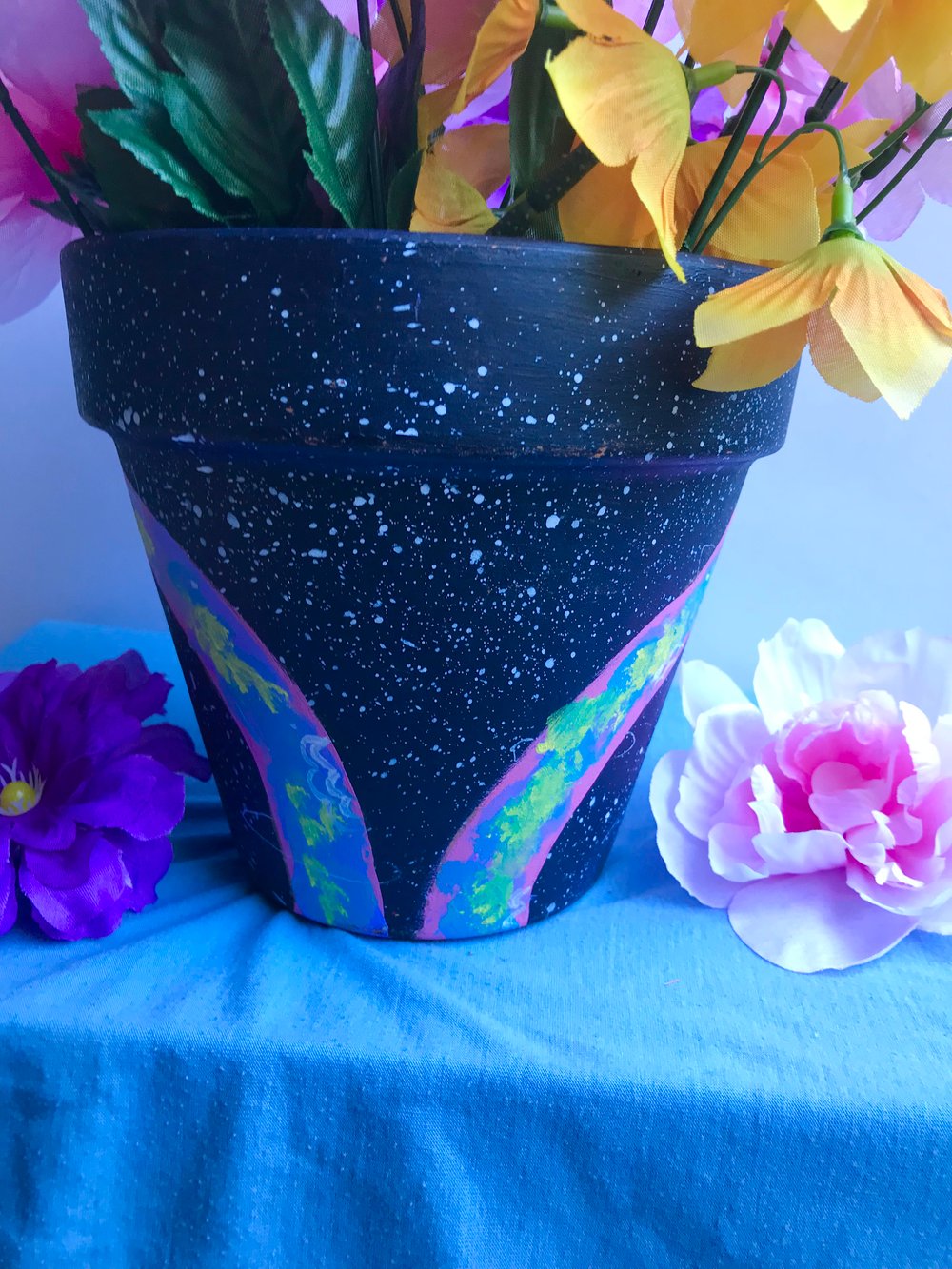 Mermaid flower pot 