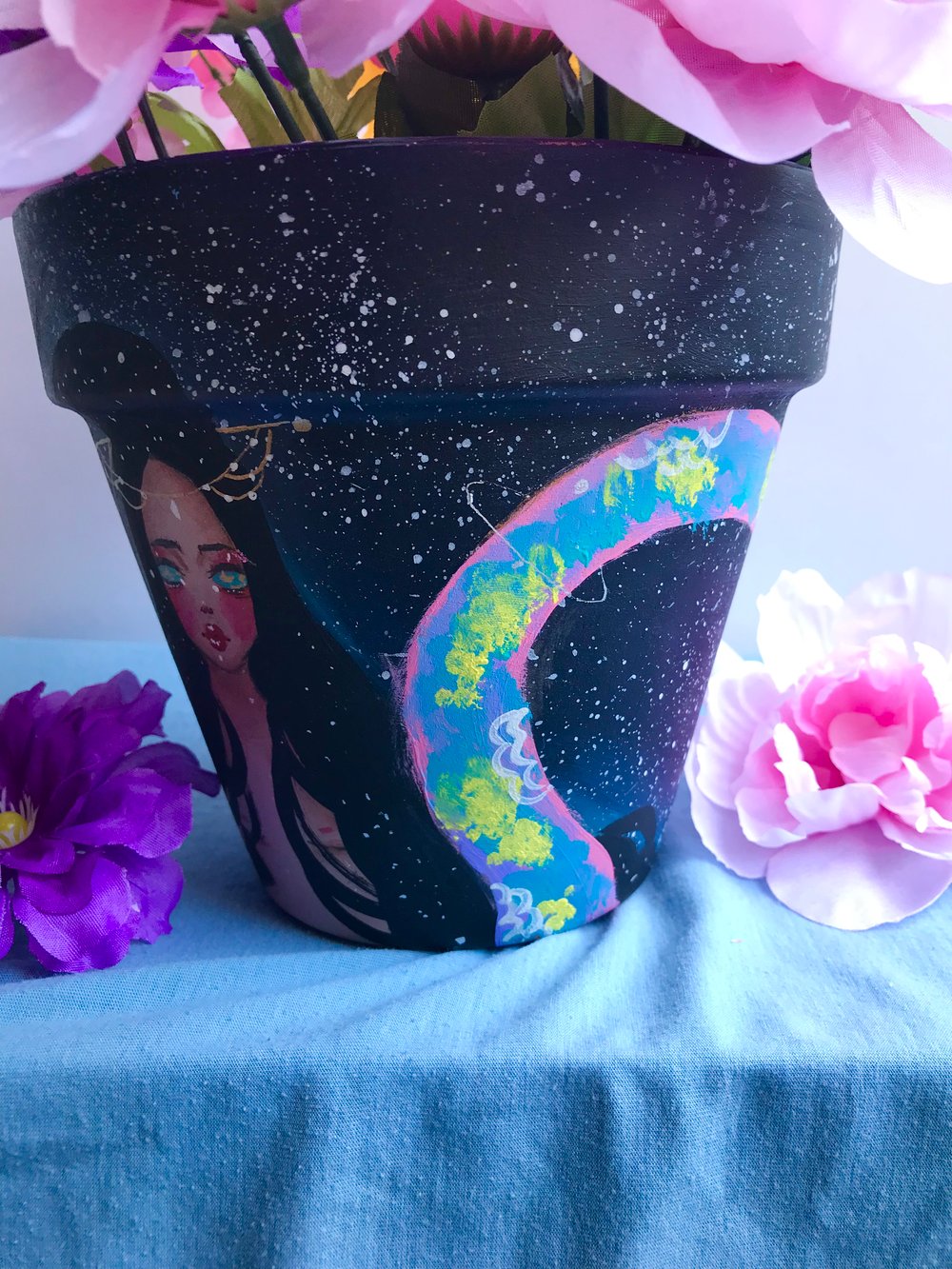 Mermaid flower pot 