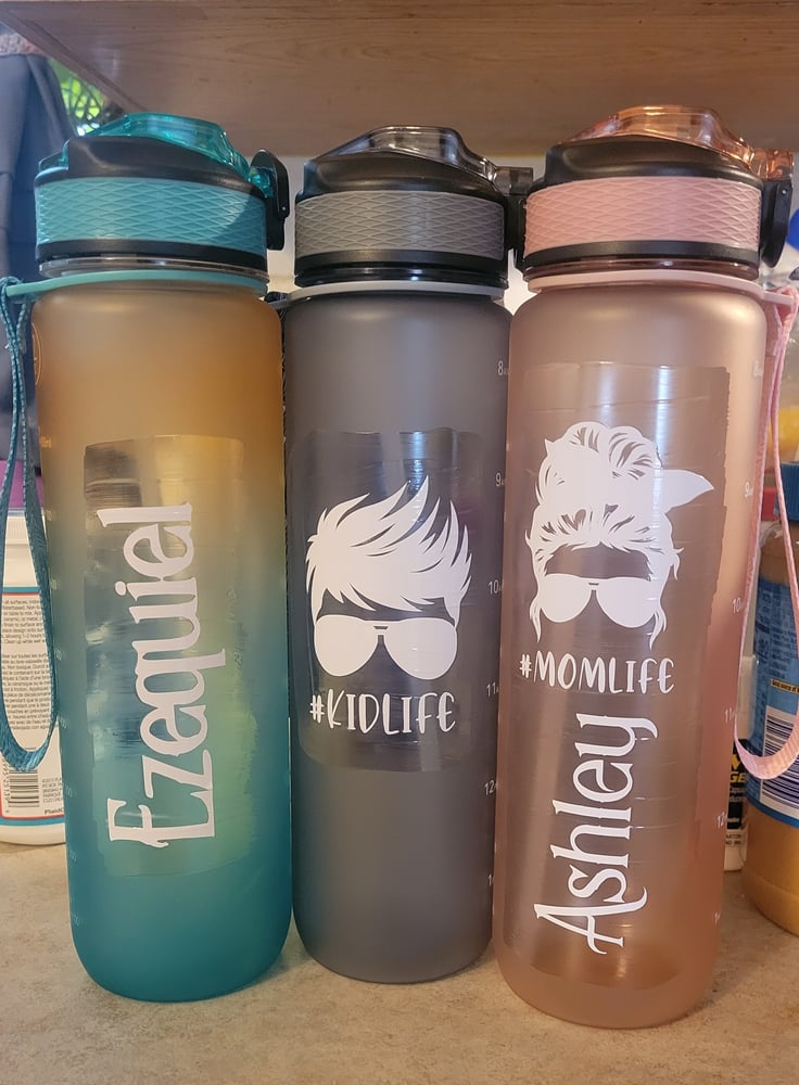 Image of Personalized 32oz Water Bottles 