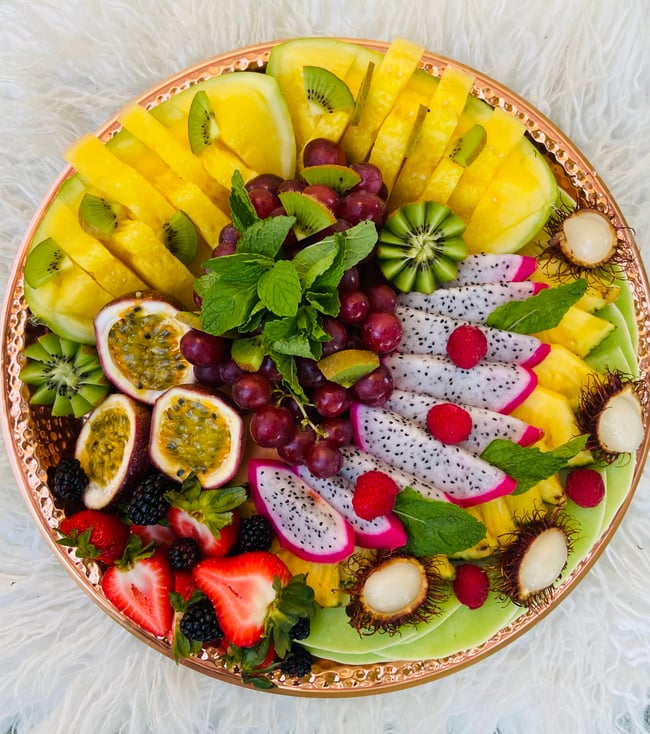 Round fruit platter deals