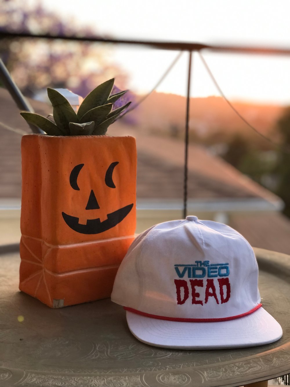 Video Dead Hat