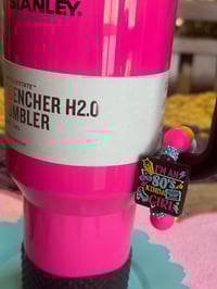 Image 2 of “I’m an 80’s Kinda girl” neon tumbler handle charm