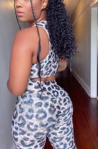 Image 4 of “At the gym”Leopard 2pc yoga pants set