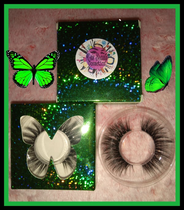 Image of Mariposa lashes "Green "