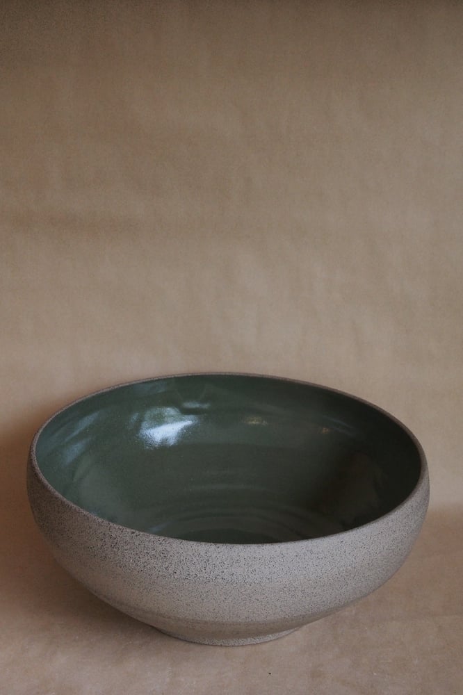 Image of Sharing bowl - pōuriuri