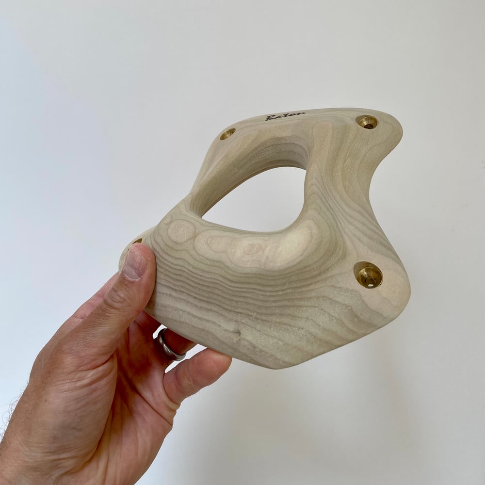 Hueco (Three Finger) Pocket