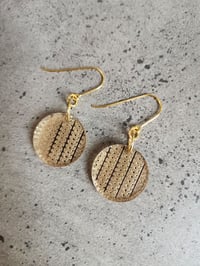 Image 2 of Interweave Drops in Gold