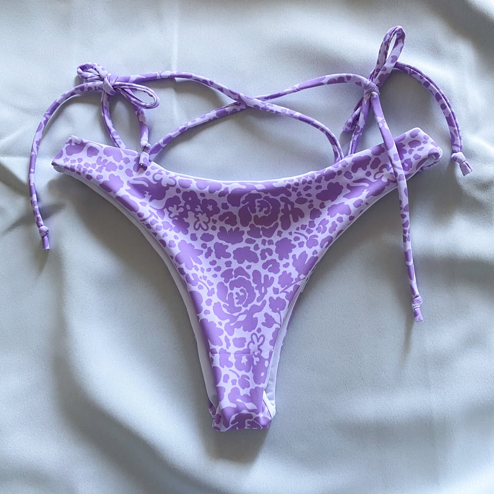 Image of X MULTI WAY BOTTOMS : LAVENDER TONES X WHITE 