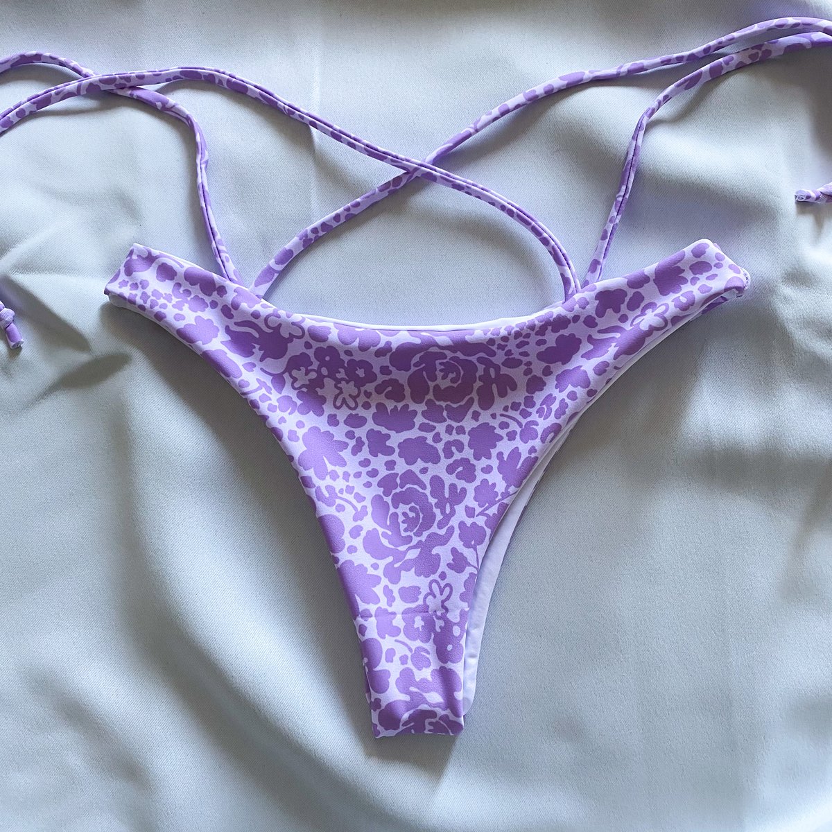 Image of X MULTI WAY BOTTOMS : LAVENDER TONES X WHITE 