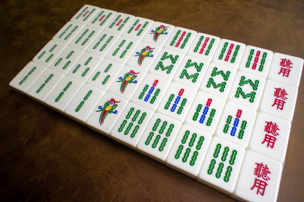 Image of A2 Crystal Black Gold Mahjong Set 