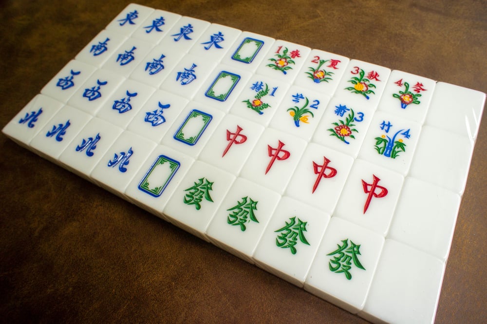 Image of A2 Metallic Green Mahjong Set