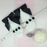 Black/white bunny 🐰 set w/plug