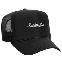 BLACK TRUCKER CAP