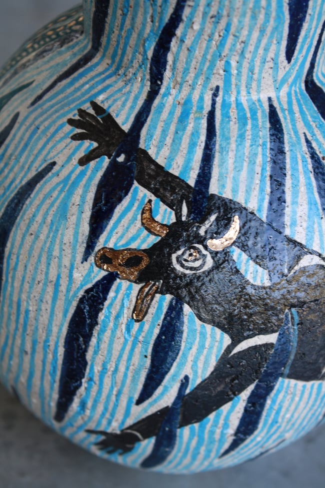 "Swiming Cow" - Vassel