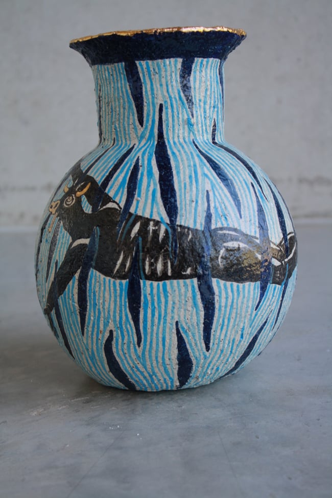 "Swiming Cow" - Vassel