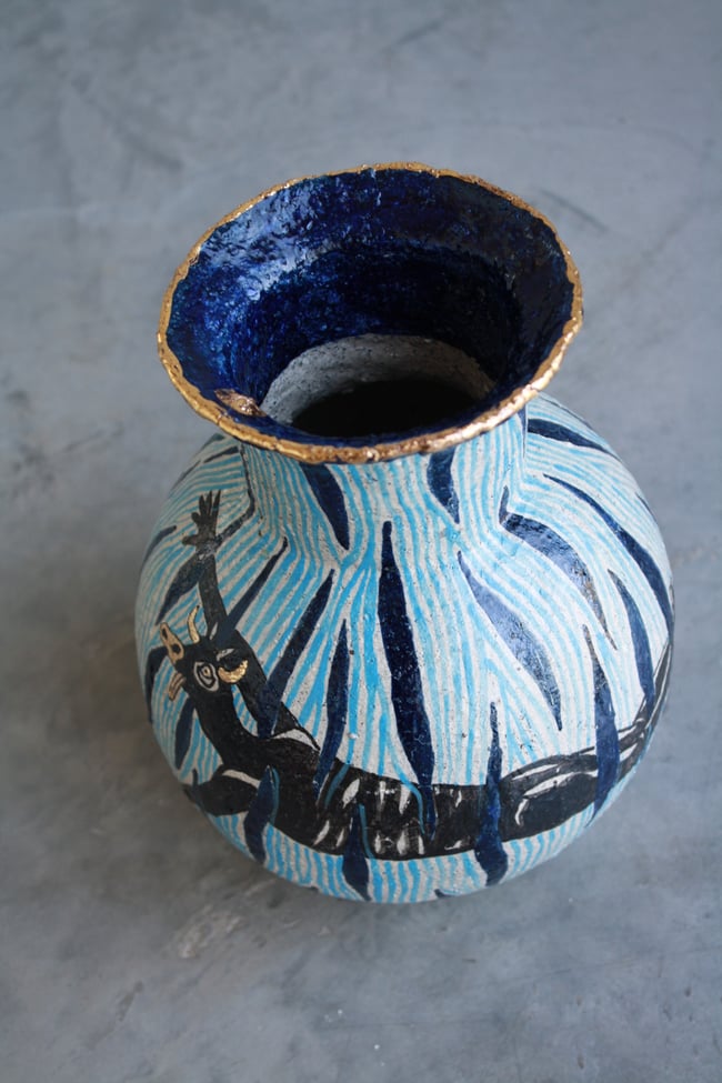 "Swiming Cow" - Vassel