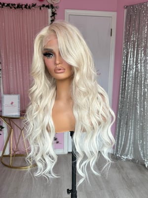 Image of human hair platinum blonde (ready to ship)