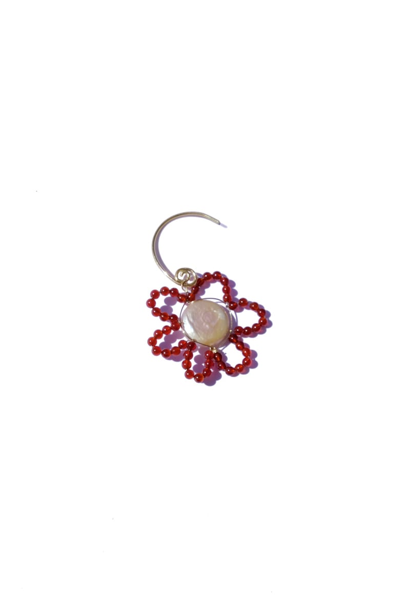 Image of mini daisy earring