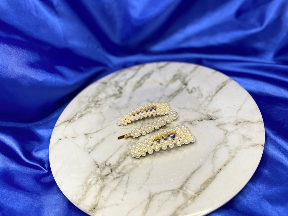 Image of “ Beauty Pearl Hair Clips”