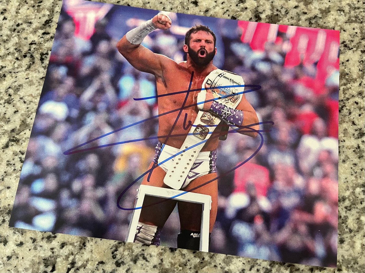IC TITLE AUTOGRAPHED 8x10