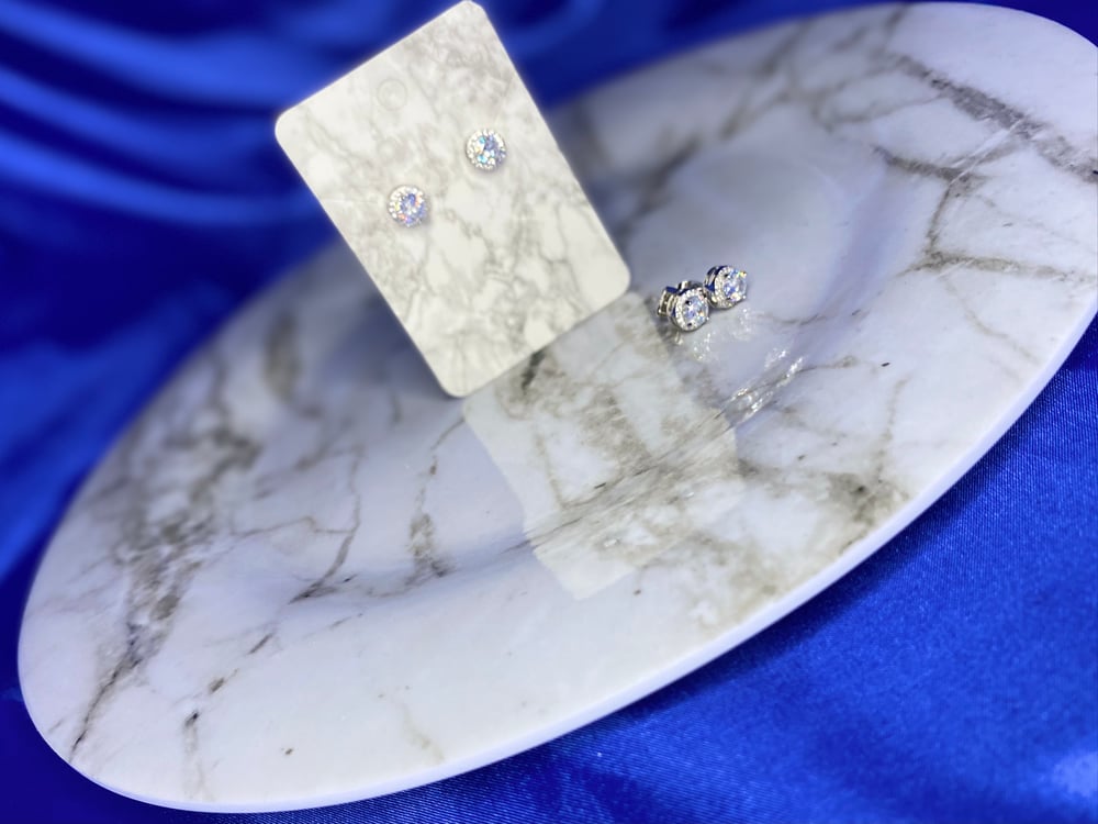 Image of “Classical Circle Stud Earrings”