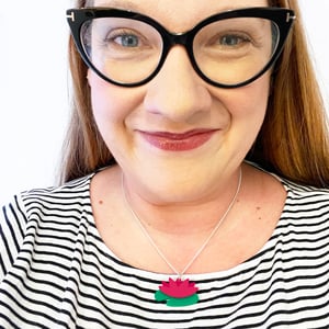 Image of Sarah Millican Well Done Flower Necklace