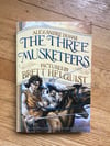 The Three Musketeers: Illustrated Young Readers' Edition by Alexandre Dumas
