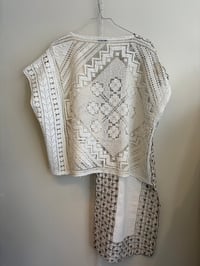 Image 7 of Daisy shirt, touch of grey (one size)