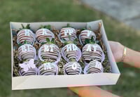 Image 2 of Dozen sweetz