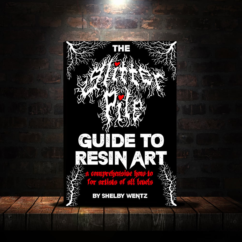 The Glitter Pile Guide to Resin Art 
