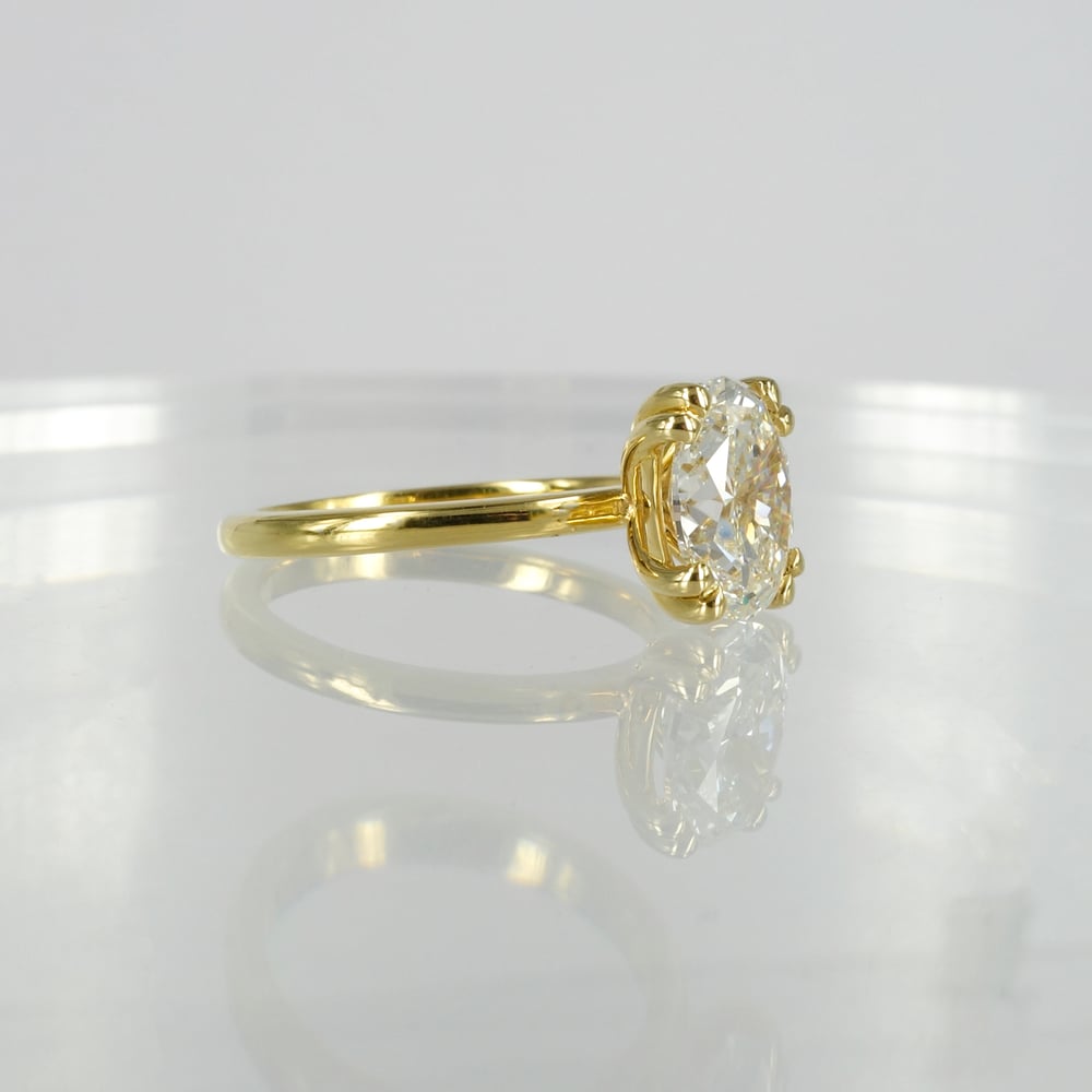 Image of 18ct yellow  gold 1.80ct oval diamond solitaire engagement ring. PJ5785