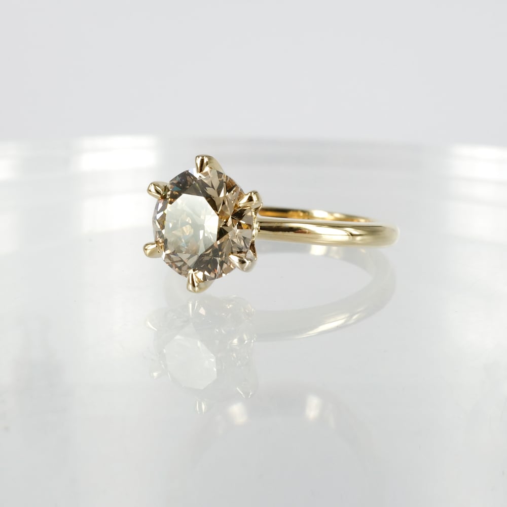 Image of 18ct yellow gold champagne diamond solitaire engagement ring.PJ5797