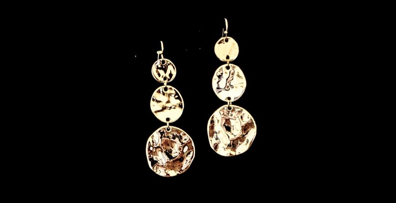 Image of Gold Hammered Circle Pierced Earrings 