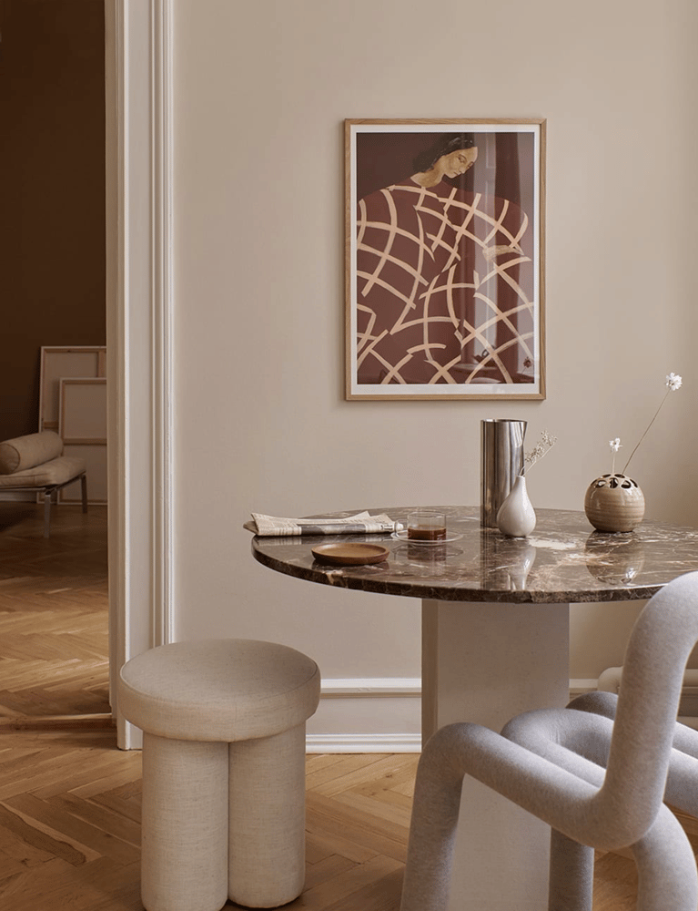 Image of 'Waiting at Art et Metiers' by Sofia Lind