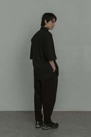 Image of TRAN - 後剪接形打摺褲 (黑)