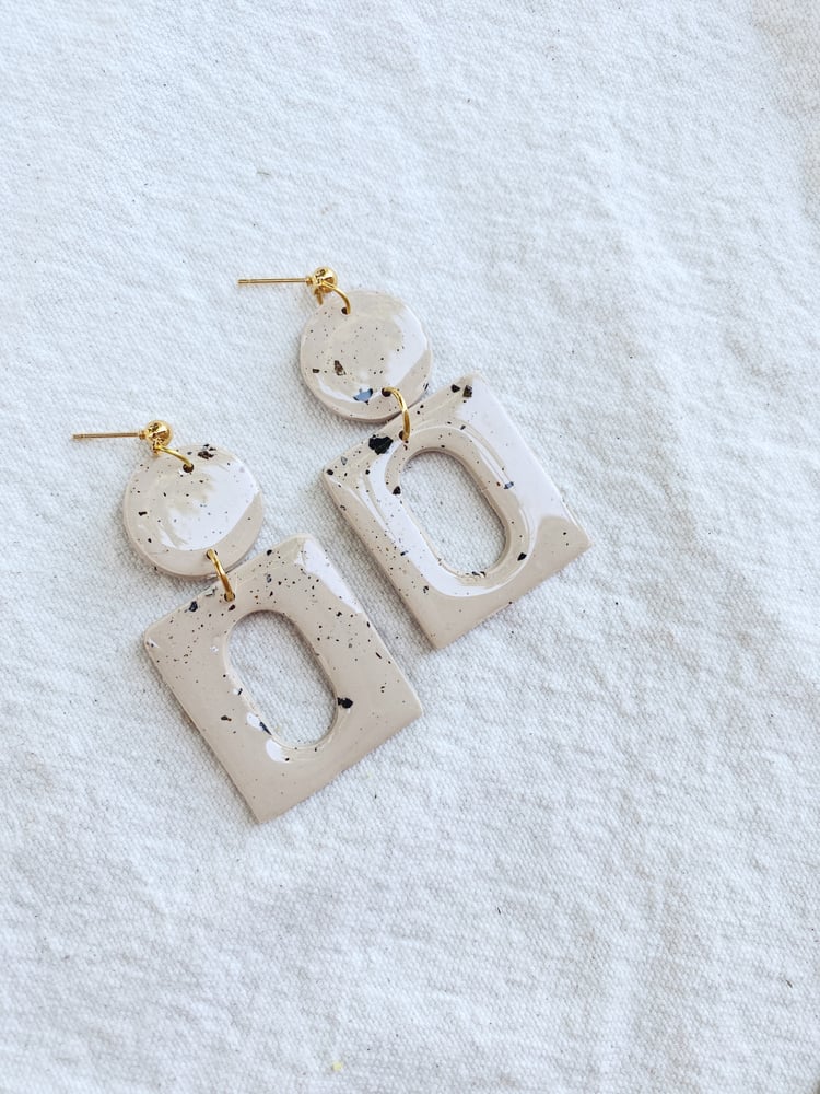 Image of Speckled Veda Earrings