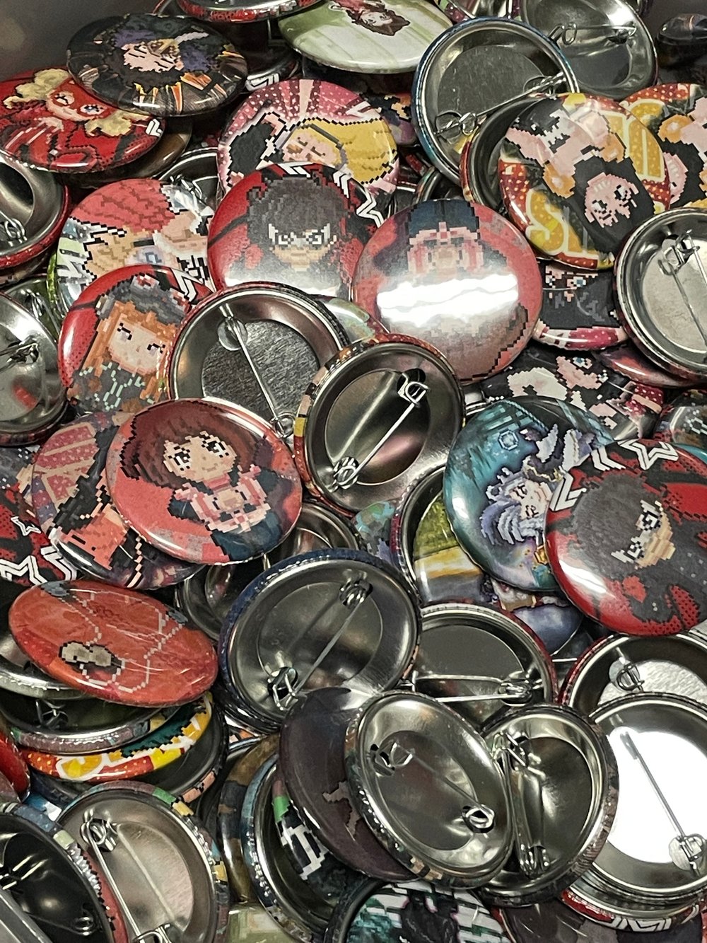 Image of Mystery Retired Button Pack