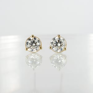 Image of Yellow gold diamond studs = 1.61ct GSI3. PJ5818