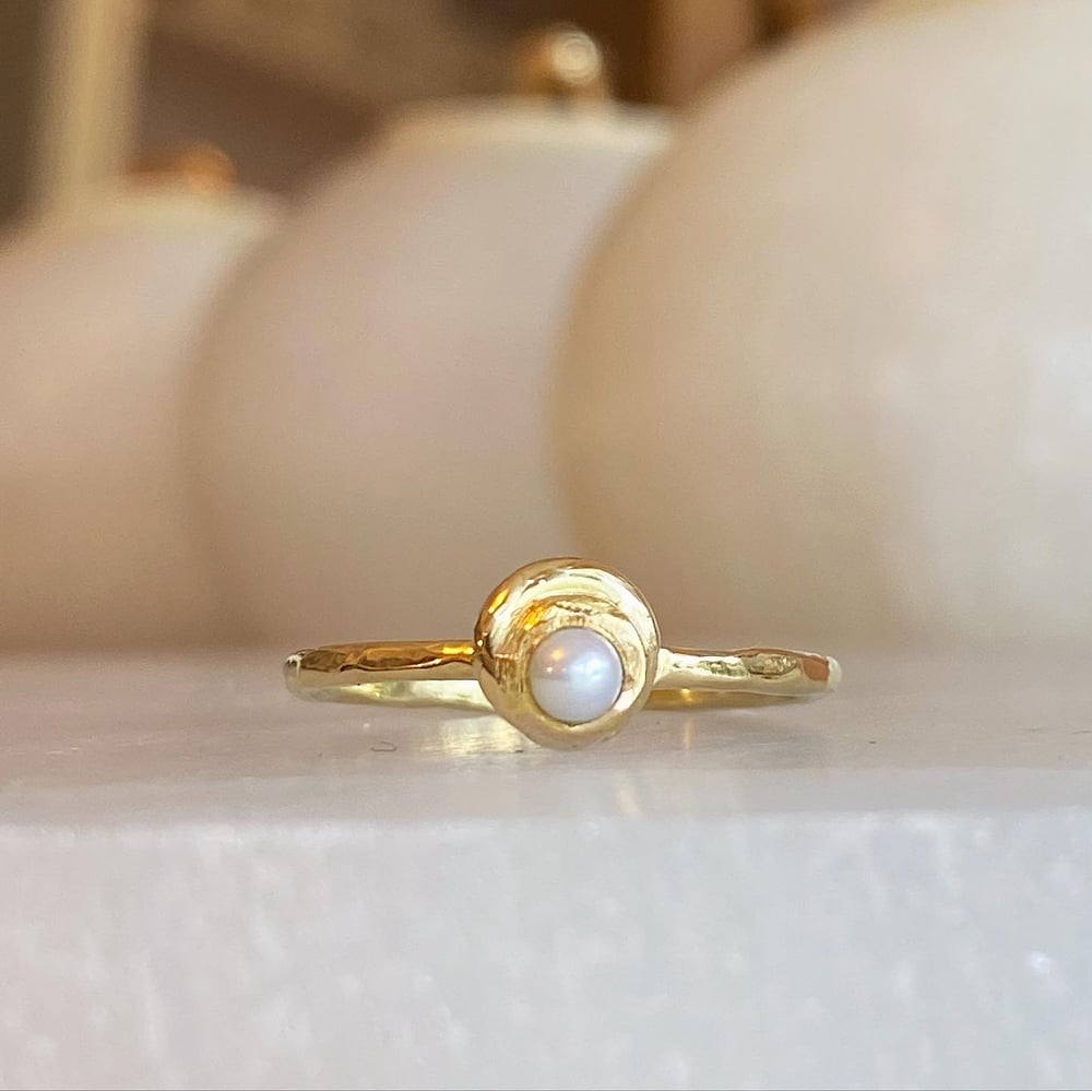 Image of Little pearl ring