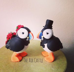 Image of Puffin Wedding Cake Topper