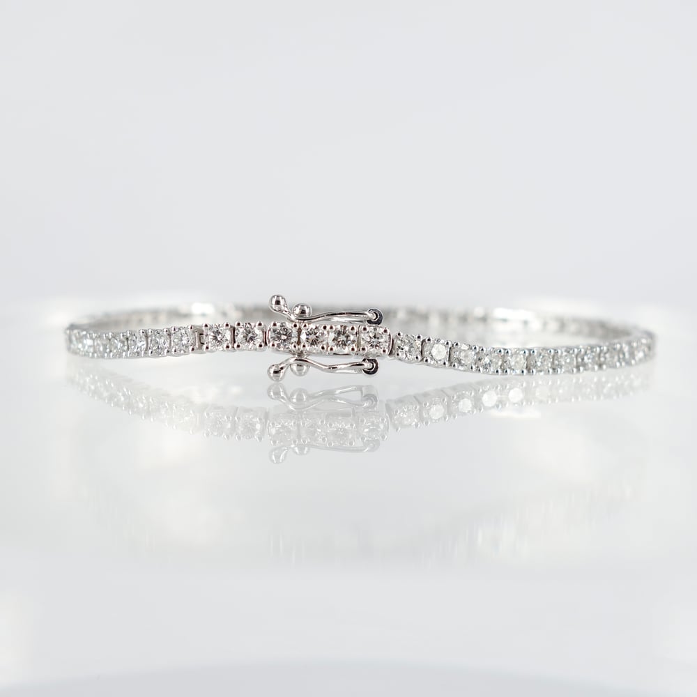 Image of 18ct white gold tennis bracelet set with .05pt E-F VS lab grown diamonds. TB1