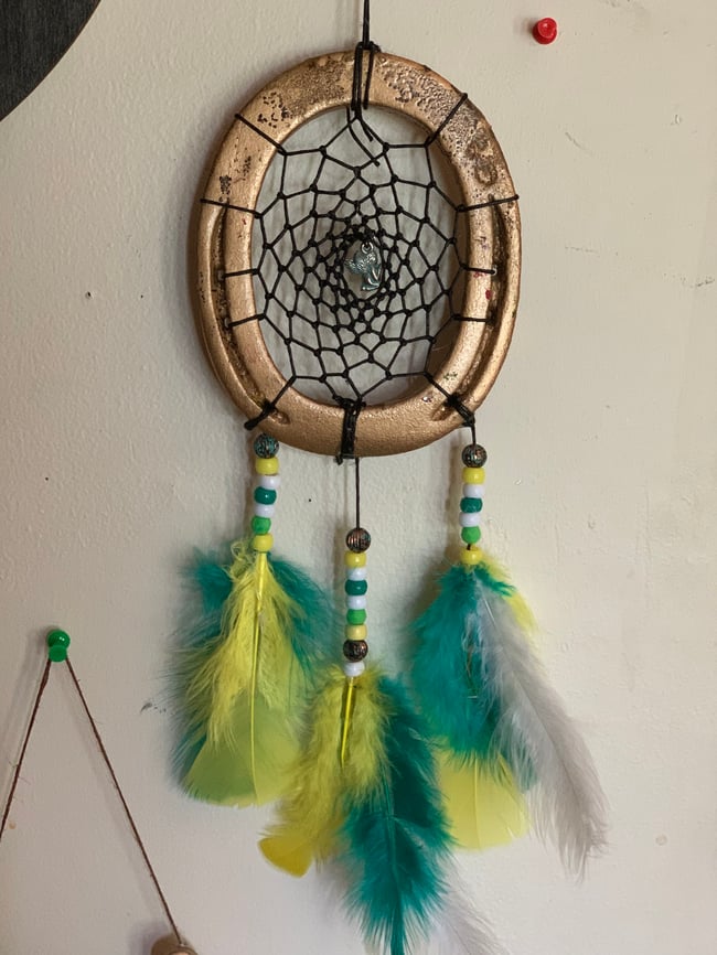Closed lucky horseshoe dreamcatcher