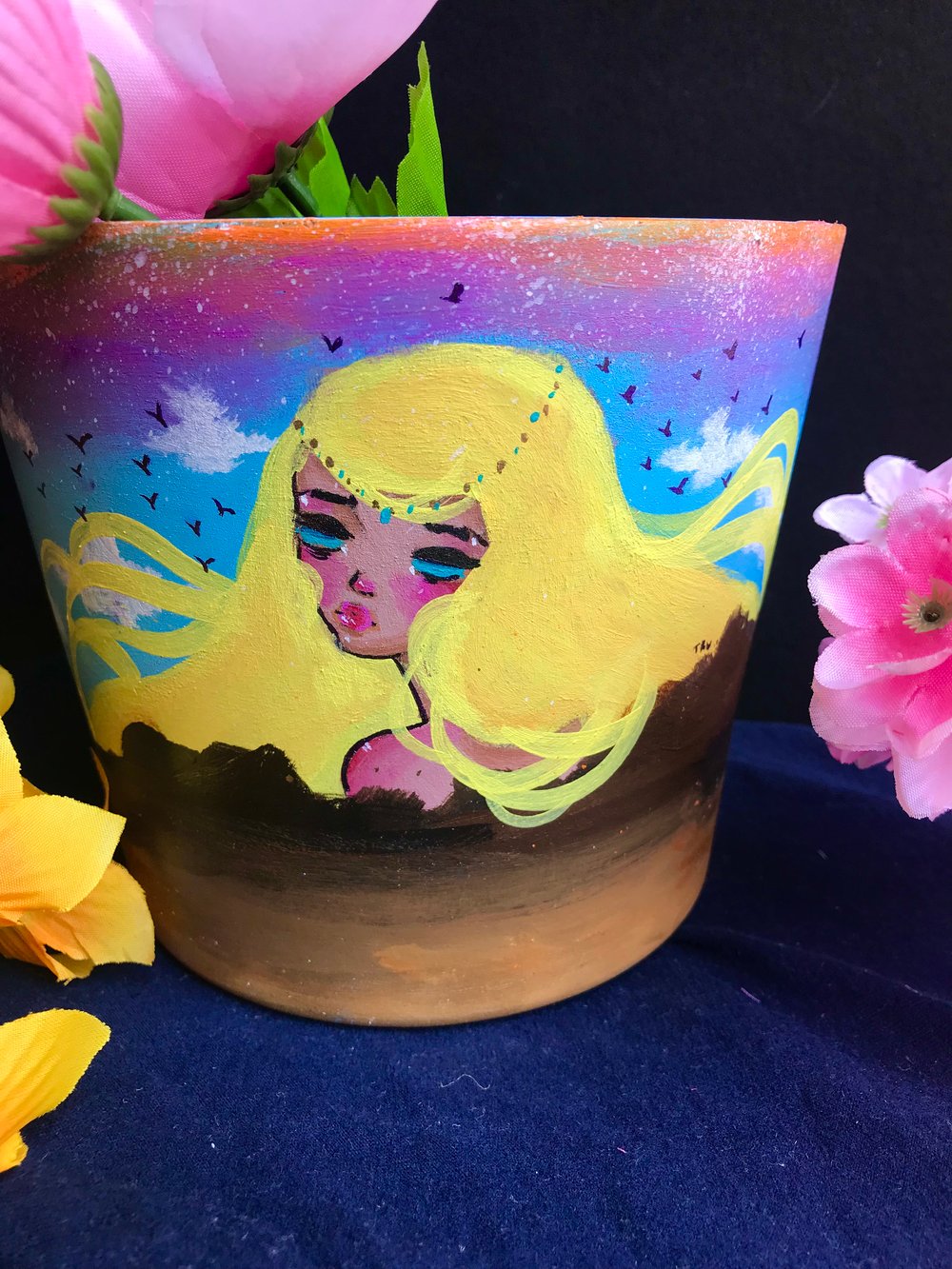 Earth goddess flower pot 