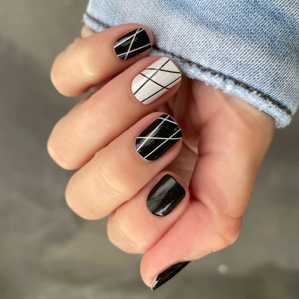 Criss Cross Nail Polish Strip