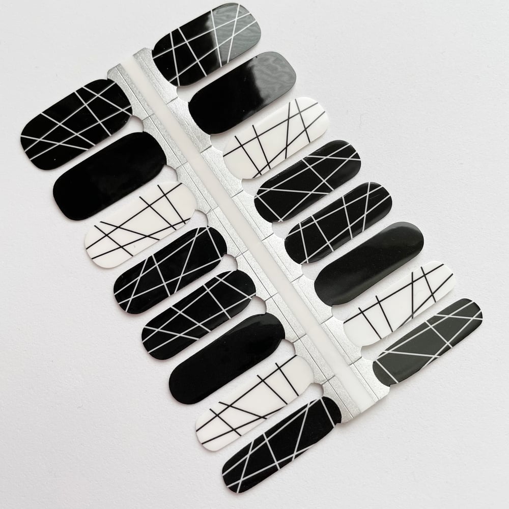 Criss Cross Nail Polish Strip